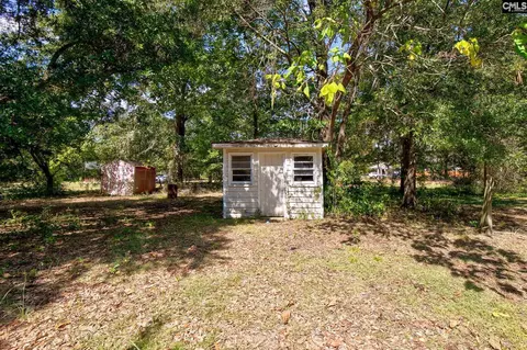 Exterior - 207 Hampton St E, Bethune, SC 29009 photo 3 of 5