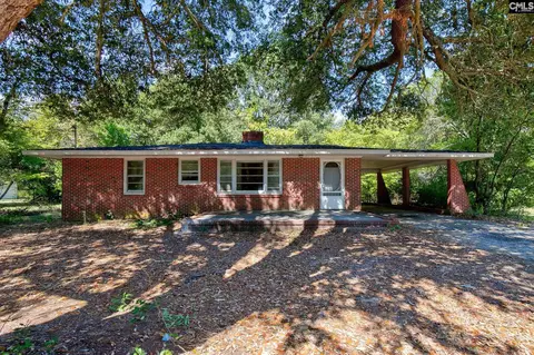 207 Hampton St E, Bethune, SC 29009