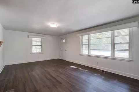 Living - 207 Hampton St E, Bethune, SC 29009 photo 5 of 5