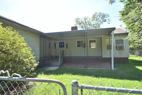 Exterior - 209 Noble St, Ridge Spring, SC 29129 photo 4 of 5
