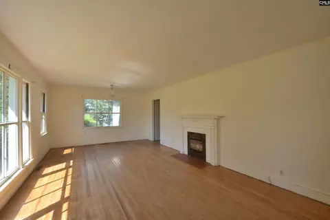 Living - 209 Noble St, Ridge Spring, SC 29129 photo 2 of 6