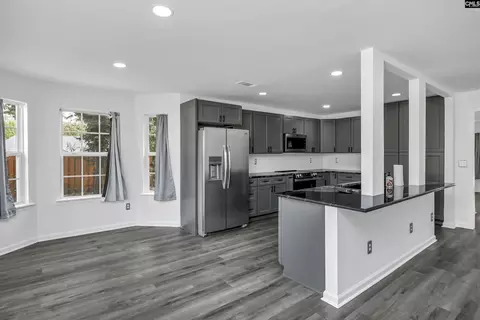 Kitchen - 48 Rustyred Ct, Chapin, SC 29036 photo 8 of 8
