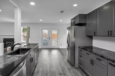 Kitchen - 48 Rustyred Ct, Chapin, SC 29036 photo 6 of 8