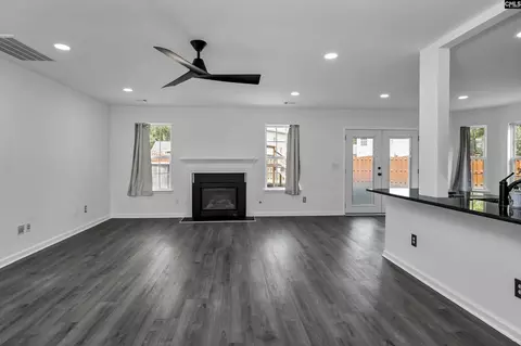 Living - 48 Rustyred Ct, Chapin, SC 29036 photo 2 of 2