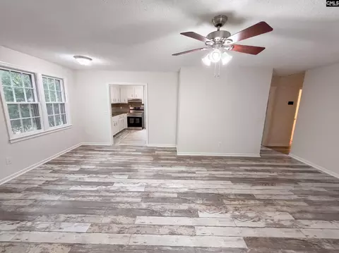 Living - 13 Trinity Three Ct, Irmo, SC 29063 photo 2 of 4