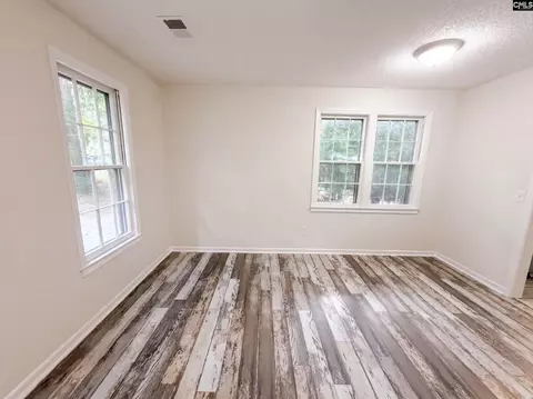 Living - 13 Trinity Three Ct, Irmo, SC 29063 photo 4 of 4