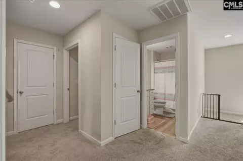 Entry Way - 2010 Silverwalk Ct, Duncan, SC 29334 photo 4 of 4