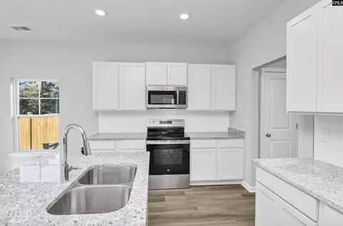 Kitchen - 135 Middlesex Ct, Lugoff, SC 29078 photo 3 of 3