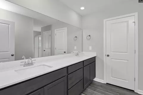 Entry Way - 130 Middlesex Ct, Lugoff, SC 29078 photo 6 of 7
