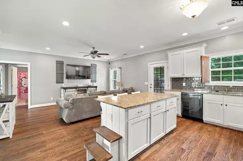 Kitchen - 8 Willbrook Dr, Lugoff, SC 29078 photo 3 of 3