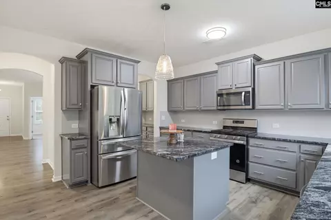 Kitchen - 10150 Lakeshore Lakeshore Dr, Lancaster, SC 29720 photo 3 of 4
