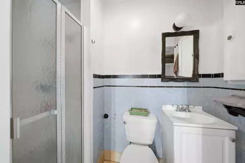 Bath - 495 Barnwell St, Springfield, SC 29146 photo 2 of 2