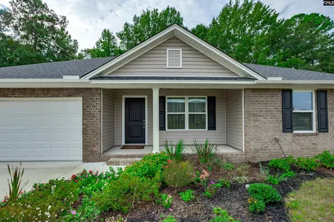 Exterior - 3255 Oleander Dr, Sumter, SC 29154 photo 4 of 14