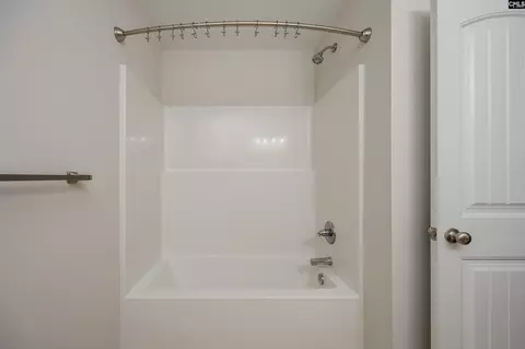 Bath - 3255 Oleander Dr, Sumter, SC 29154 photo 5 of 5