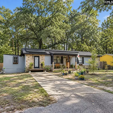 14 Yashica Ct, West Columbia, SC 29172