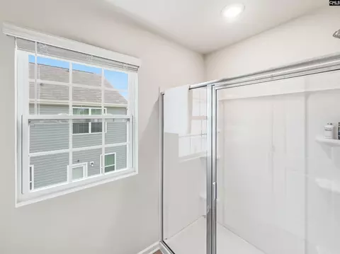 Bath - 146 Stock Rd, Gilbert, SC 29054 photo 3 of 4