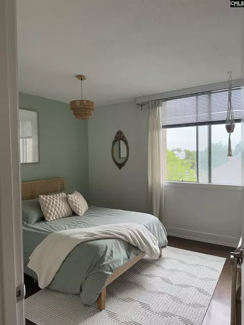 619 King St #604, Columbia, SC 29205