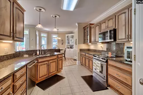 Kitchen - 145 Bay Pointe Dr, Chapin, SC 29036 photo 1 of 3