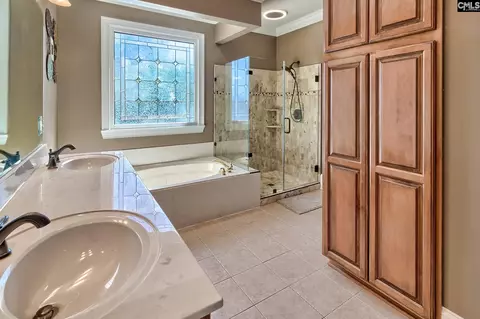 Bath - 145 Bay Pointe Dr, Chapin, SC 29036 photo 1 of 7