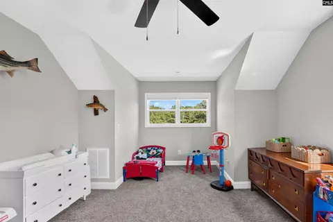 Bedroom - 2215 Porter Rd, Cassatt, SC 29032 photo 3 of 6