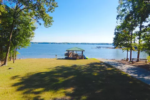 38 Sturkie Ln, Prosperity, SC 29127