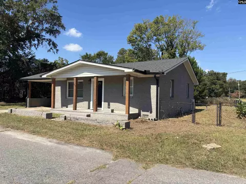 433 Caughman St, Leesville, SC 29070 photo 2