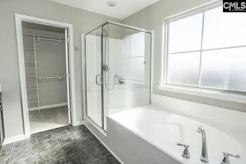 Bath - 181 Tufton Ct, Cayce, SC 29033 photo 6 of 8