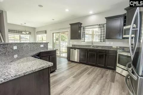 Kitchen - 181 Tufton Ct, Cayce, SC 29033 photo 4 of 5