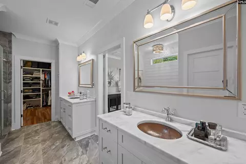 Bath - 104 Admirals Pt, Leesville, SC 29070 photo 3 of 7