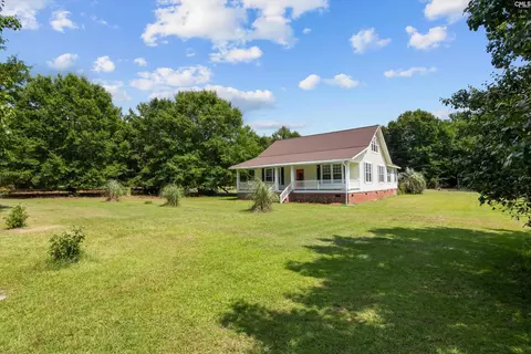 1366 Old Golf Course Rd, Batesburg, SC 29006