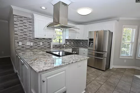 Kitchen - 103 Highland Hope Ln, Gilbert, SC 29054 photo 3 of 7