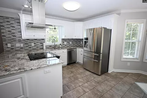 Kitchen - 103 Highland Hope Ln, Gilbert, SC 29054 photo 4 of 7