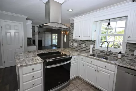 Kitchen - 103 Highland Hope Ln, Gilbert, SC 29054 photo 6 of 7