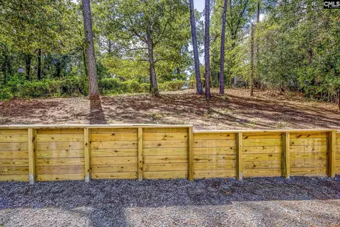 Exterior - 2529 Windsor Dr, Cayce, SC 29033 photo 6 of 7