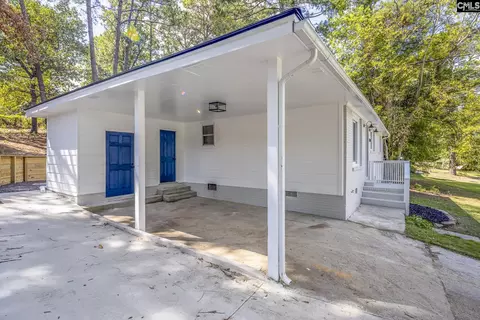 Exterior - 2529 Windsor Dr, Cayce, SC 29033 photo 3 of 7