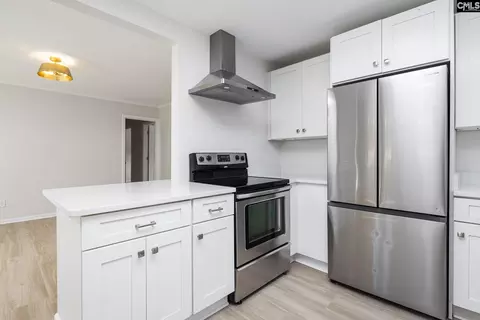 Kitchen - 2529 Windsor Dr, Cayce, SC 29033 photo 3 of 3