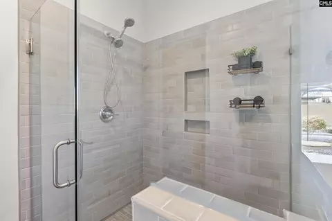 Bath - 527 Radnor Hunt Ct, Gilbert, SC 29054 photo 3 of 8