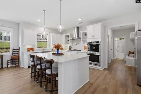 Kitchen - 527 Radnor Hunt Ct, Gilbert, SC 29054 photo 6 of 8