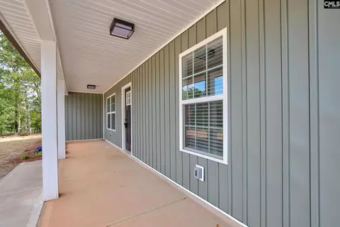 Exterior - 519 S Third St, Mcbee, SC 29101 photo 7 of 11