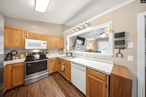 Kitchen - 337 Firebridge Dr, Chapin, SC 29036 photo 2 of 2