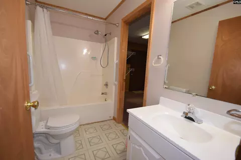 Bath - 24 Langley Cir, Ridgeway, SC 29130 photo 4 of 4