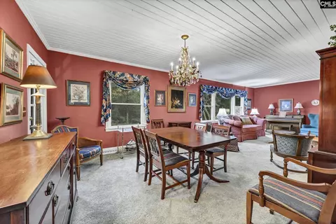 Dining - 115 E Wheeler Cir, Saluda, SC 29138 photo 1 of 4