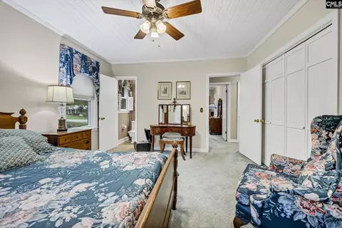 Bedroom - 115 E Wheeler Cir, Saluda, SC 29138 photo 2 of 8