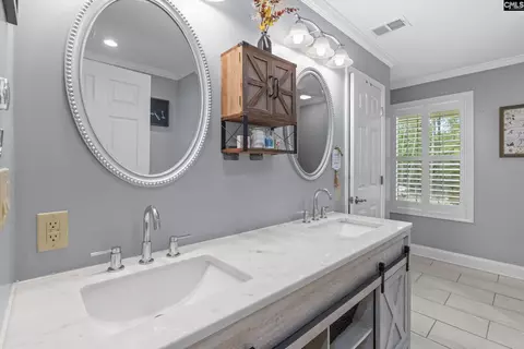 Bath - 612 True Luck Ln, Ridgeway, SC 29130 photo 2 of 6