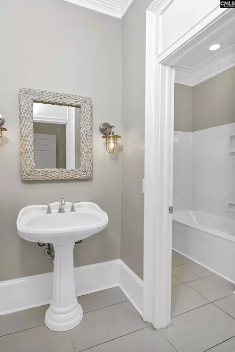 Bath - 305 Redbay Rd, Elgin, SC 29045 photo 8 of 14