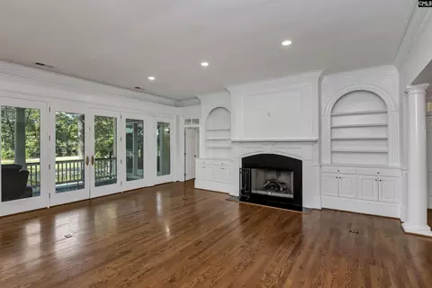Living - 305 Redbay Rd, Elgin, SC 29045 photo 3 of 5