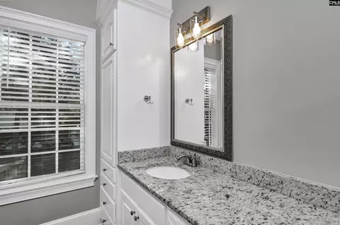 Bath - 305 Redbay Rd, Elgin, SC 29045 photo 11 of 14