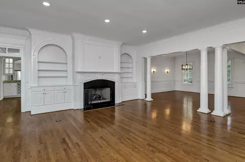 Living - 305 Redbay Rd, Elgin, SC 29045 photo 2 of 5