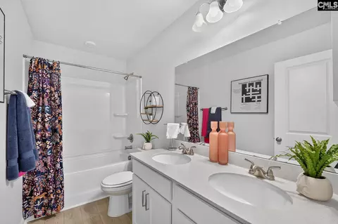 Bath - 413 Spradley Way, Leesville, SC 29070 photo 2 of 2