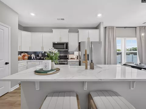 Kitchen - 253 Reece Ln, Cayce, SC 29033 photo 3 of 4